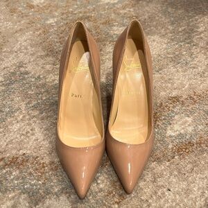 New in box Christian louboutin pigalle 85 nude patent pump